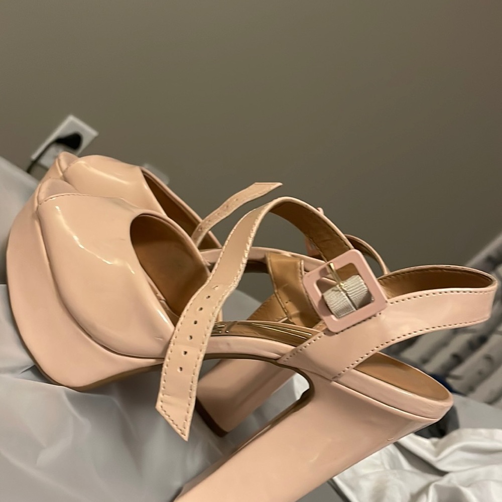 Vizzano high heels size 7
